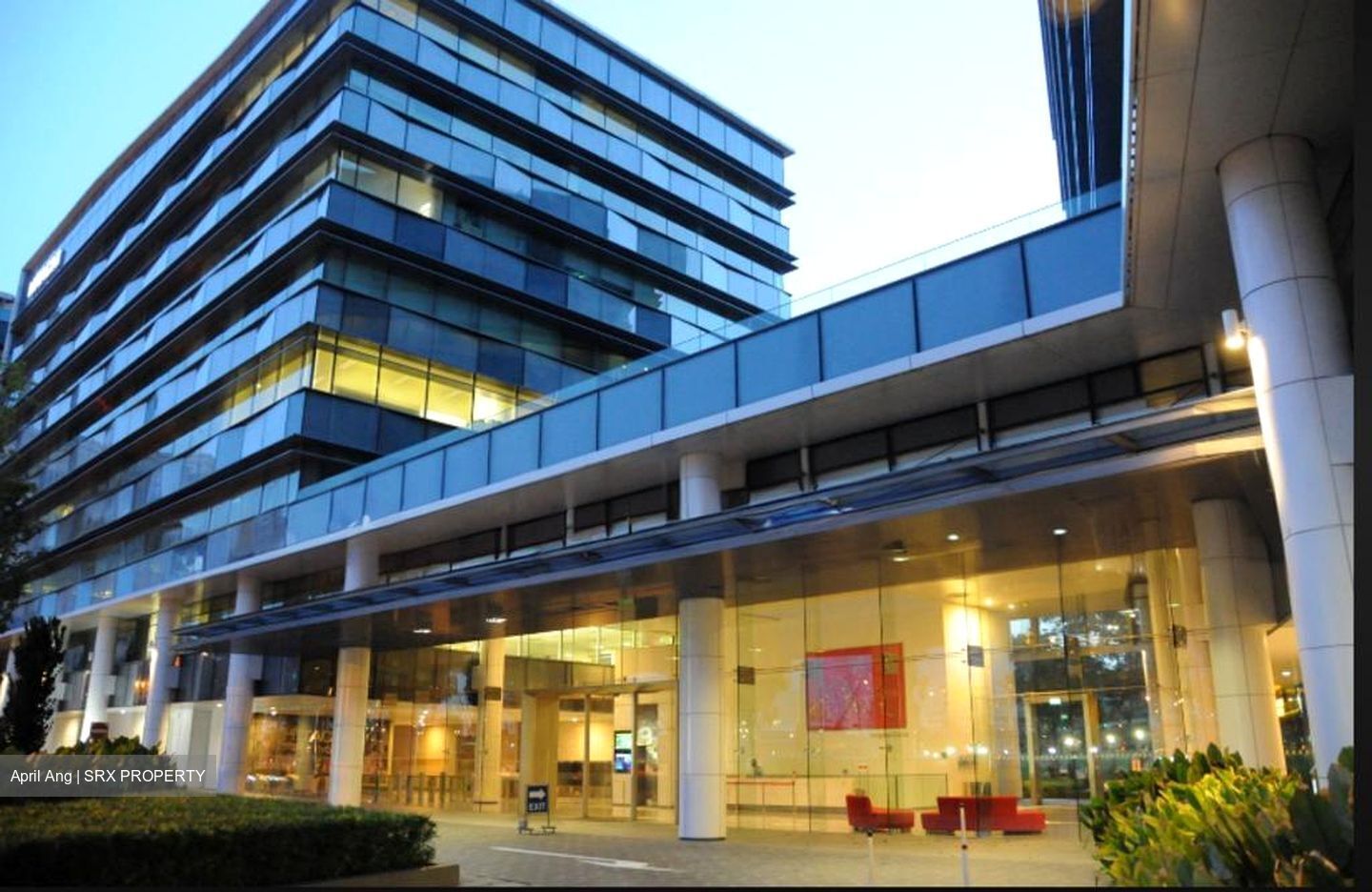 Tampines Grande (D18), Office #517670041